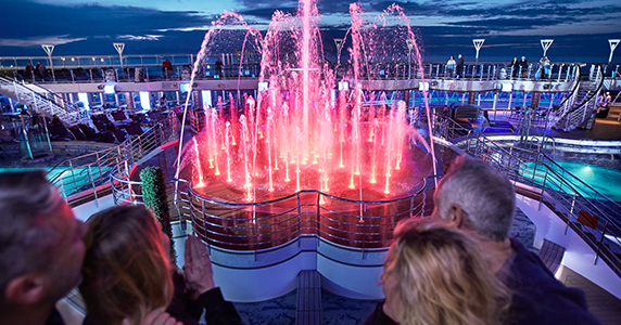 聲光水影秀 Water & Light Show